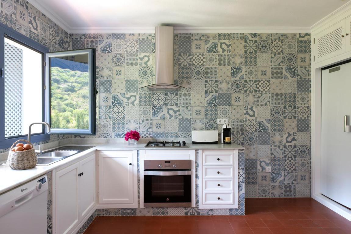 Stunning 4 Bed - Sierra Grazalema Holiday home